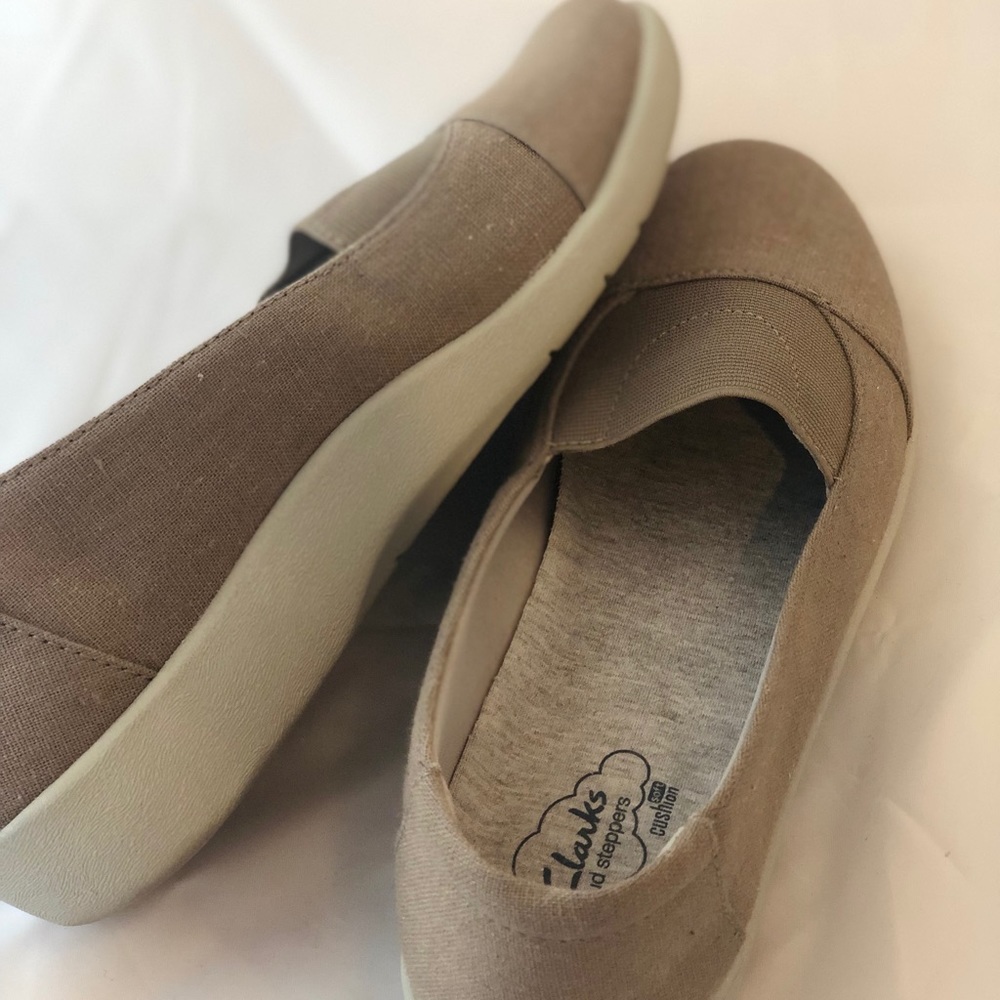 Clark’s gray cloud stepper slip on shoes size 9